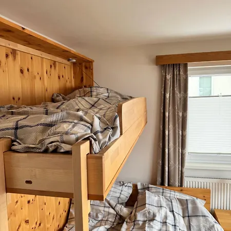 Flachhaus - Ski-in Ski-out With Private Slope Access